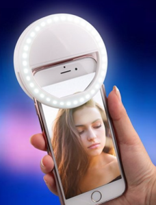 selfie_ring_light_clip
